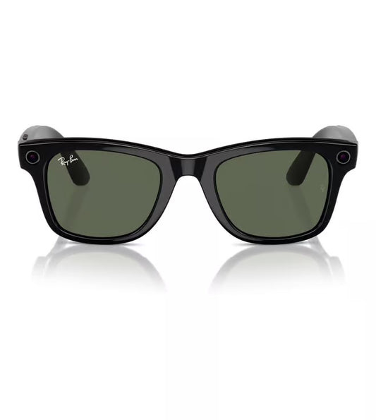 Ray-Ban Meta Transition Smart Glass